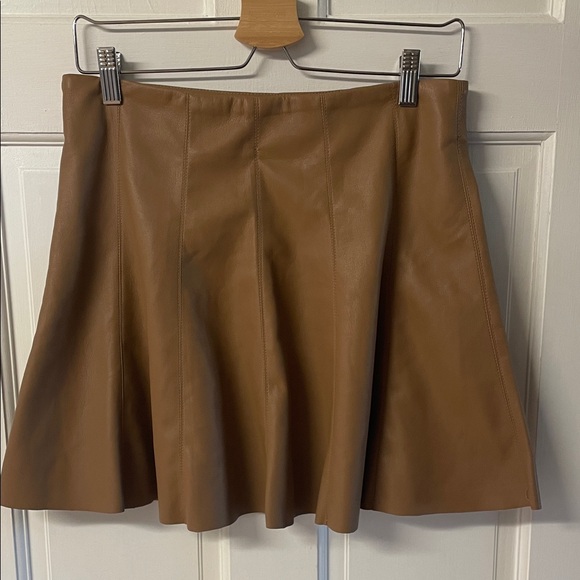 House of Harlow 1960 tan vegan leather circle mini skirt women’s size S - Picture 1 of 12
